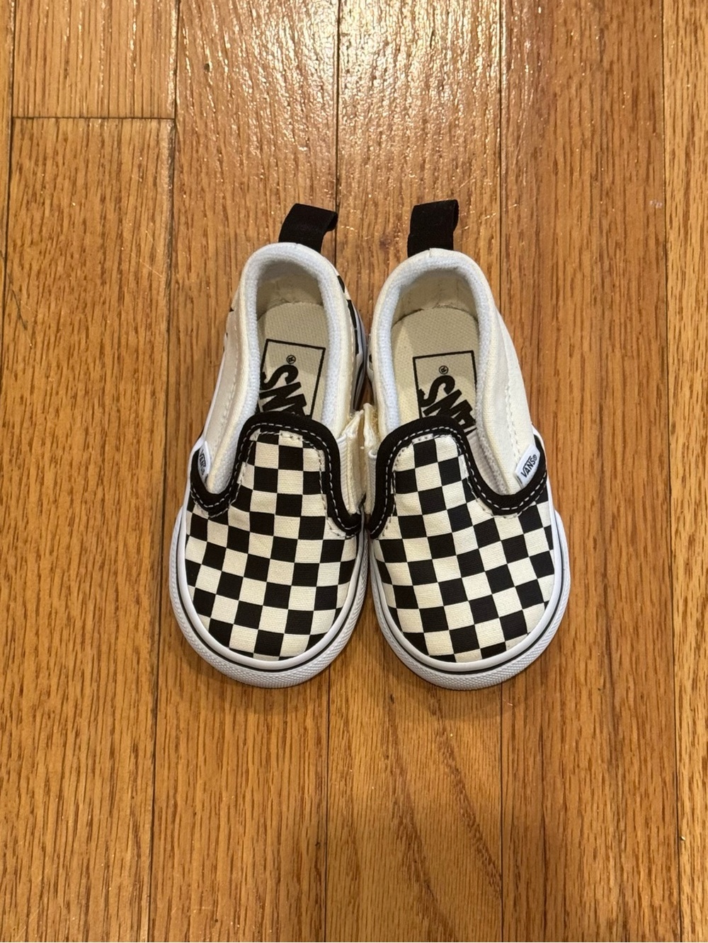 VANS Toddler Checkerboard Slip-On shoes in Black & White. Size 4.5 toddler. NEW